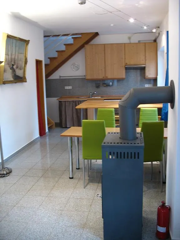 Dein Neues Zuhause Hotel Nuremberga 0*,